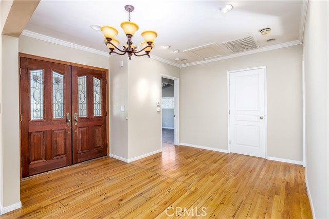 5065 Geyser Avenue photo 5