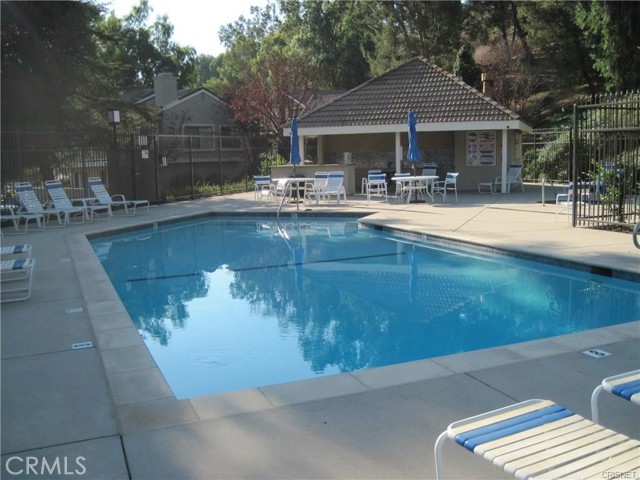 Community Swimming pool in walking distance