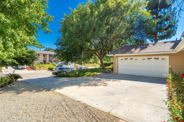 17015 Jeanine Place photo 3