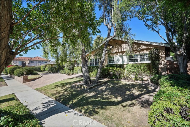 9235 Andasol Avenue photo 2