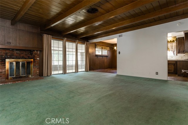 8514 Corbin Avenue photo 4