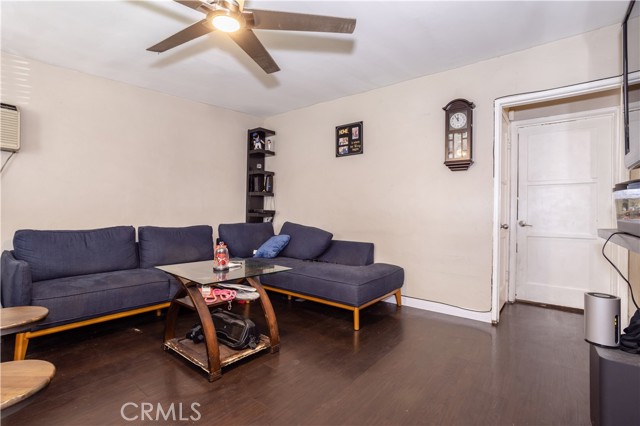 11141 Lull Street photo 10