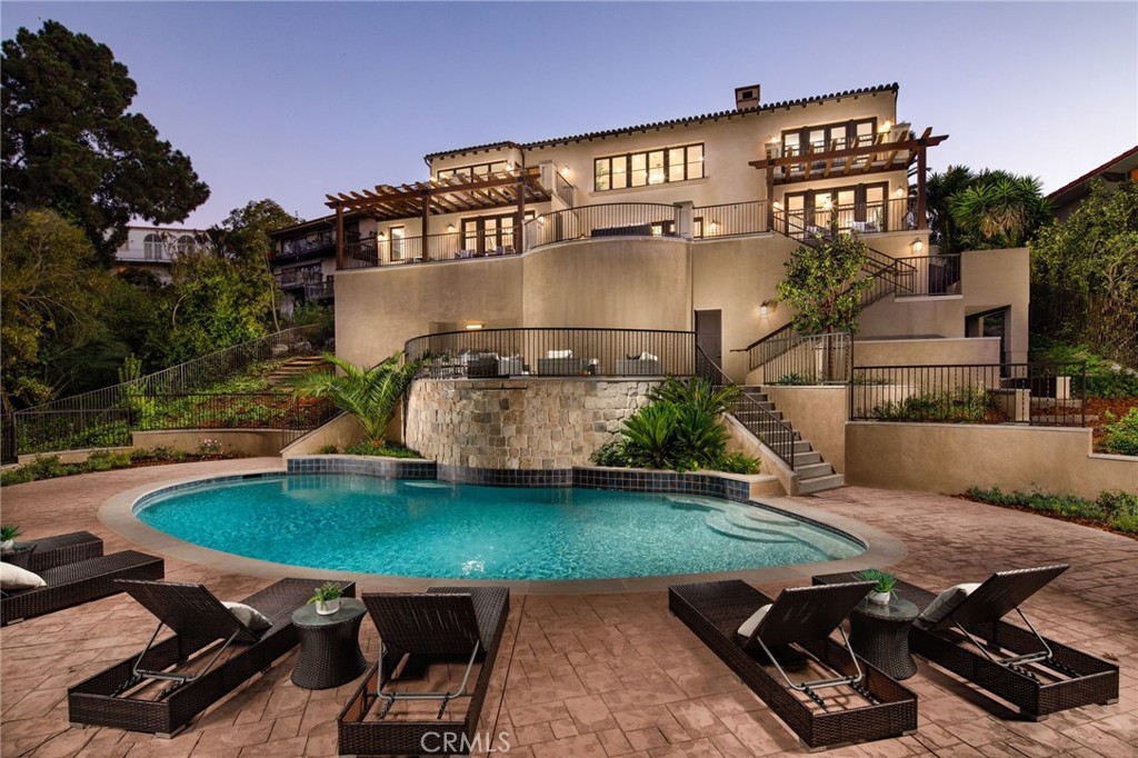 916 Via Del Monte, Palos Verdes Estates, CA 90274