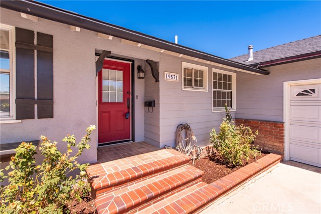 19531 Bryant Street photo 4