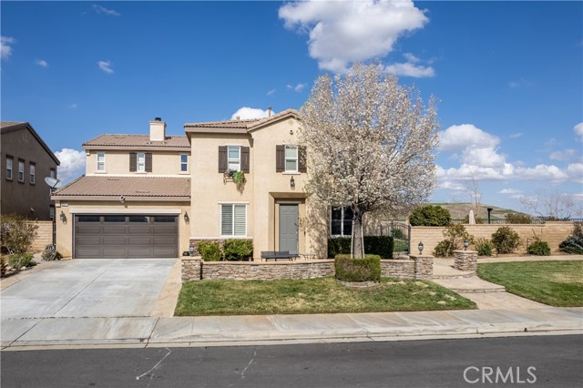 Detail Gallery Image 1 of 1 For 2011 Tangerine St, Palmdale,  CA 93551 - 5 Beds | 3 Baths