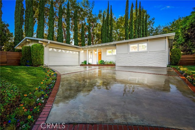 Photo of 23432 Kilty Place, West Hills, CA 91307