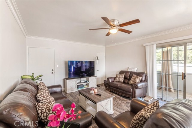 1717 North Berendo Street, 1/2 photo 7