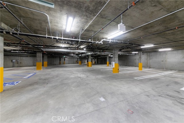 Detail Gallery Image 5 of 8 For 11500 Emelita St #102,  North Hollywood,  CA 91601 - 2 Beds | 2 Baths