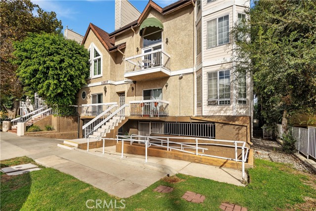 14937 Dickens Street, 206 photo 1