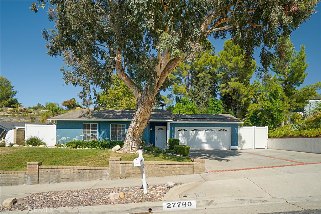 27740 Pine Hills Avenue, Canyon Country, CA 91351