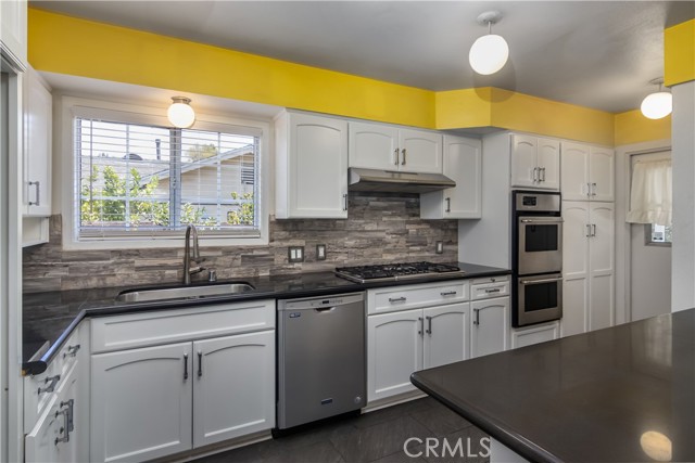 17226 Simonds Street photo 8