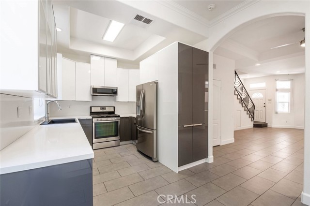 4520 Fulton Avenue, 10 photo 13