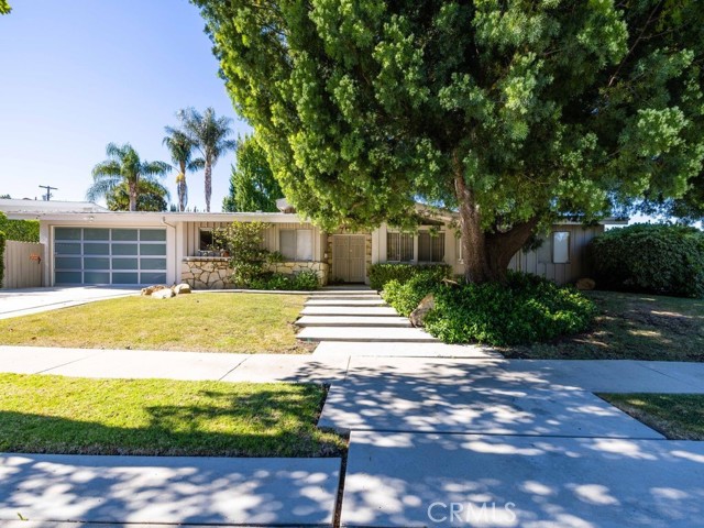 23030 Mosby Street photo 10