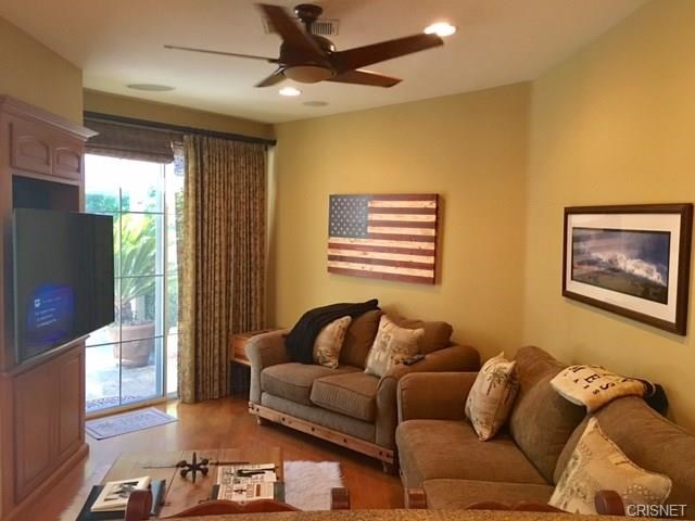 Cozy Family Room w/ Beautiful View of Backyard