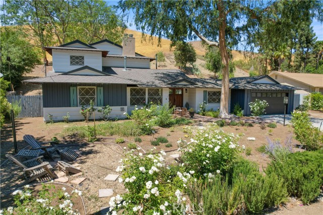 Photo of 5107 Dumont Place, Woodland Hills, CA 91364