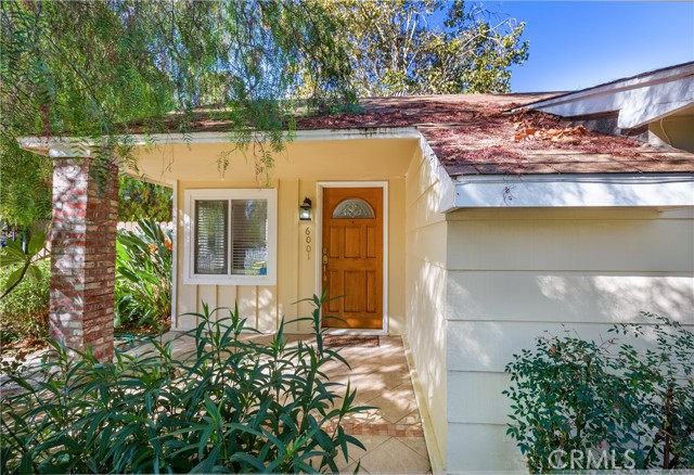 6001 Corbin Avenue photo 3