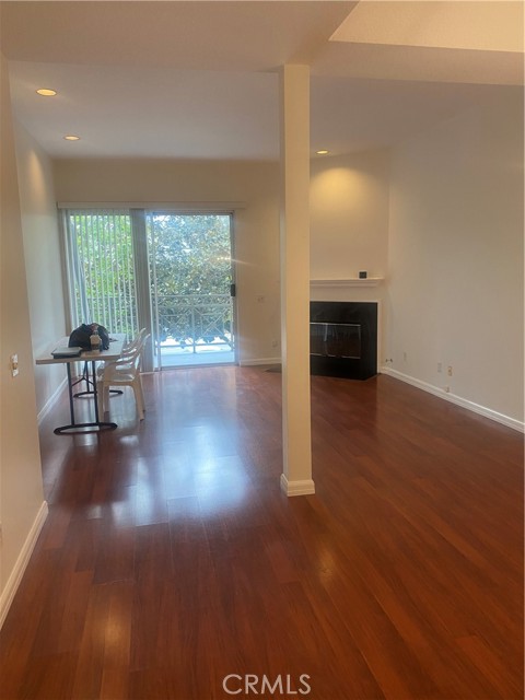 1820 S Beverly Glen Blvd #108, Los Angeles, CA 90025