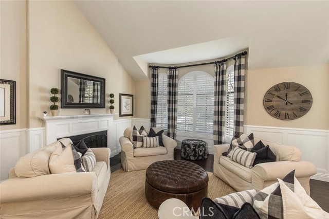 5766 Willowtree Drive photo 7