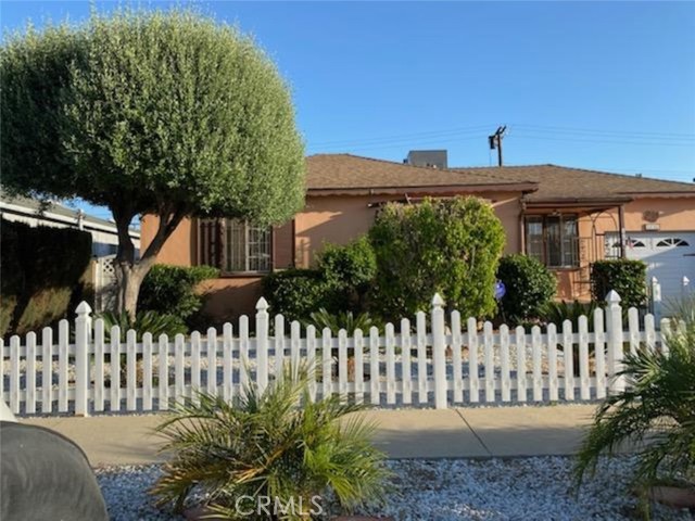 14306 Lorne Street photo 2
