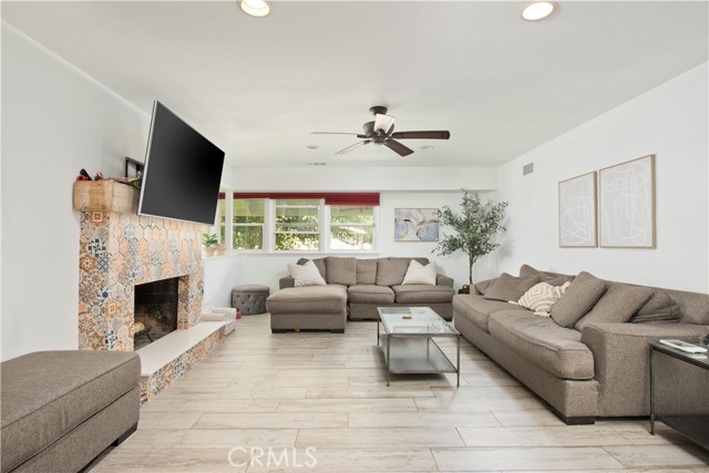 8952 Rubio Avenue photo 7