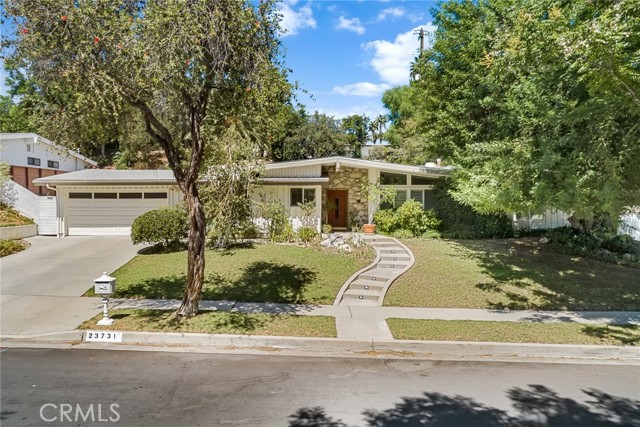 23731 Canzonet Street photo 1