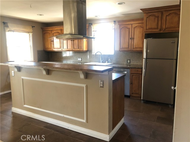 6700 Densmore Avenue photo 3