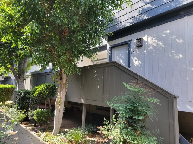 Photo of 18550 Hatteras Street #17, Tarzana, CA 91356
