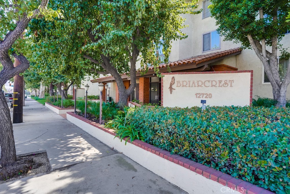 12720 Burbank Boulevard 329, Valley Village, CA 91607
