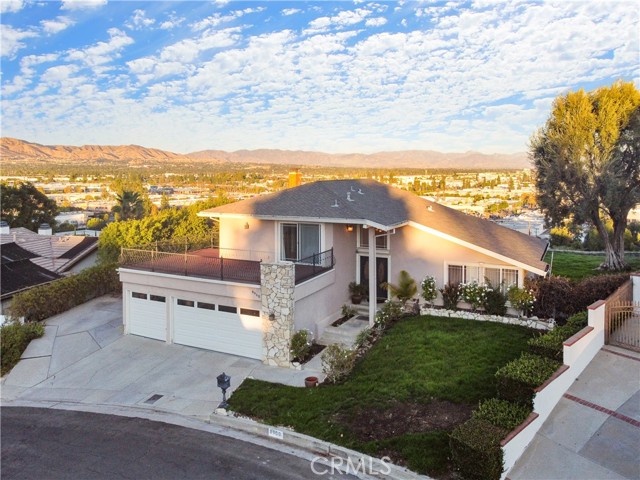 8960 Megan Avenue photo 3