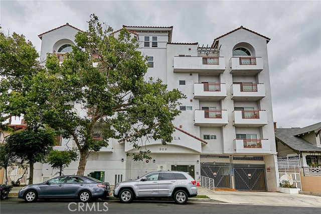 908 S Ardmore Ave #303, Los Angeles, CA 90006