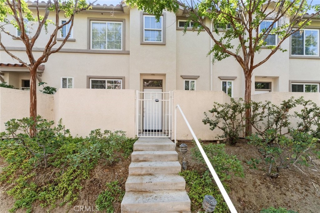 25773 Perlman Place