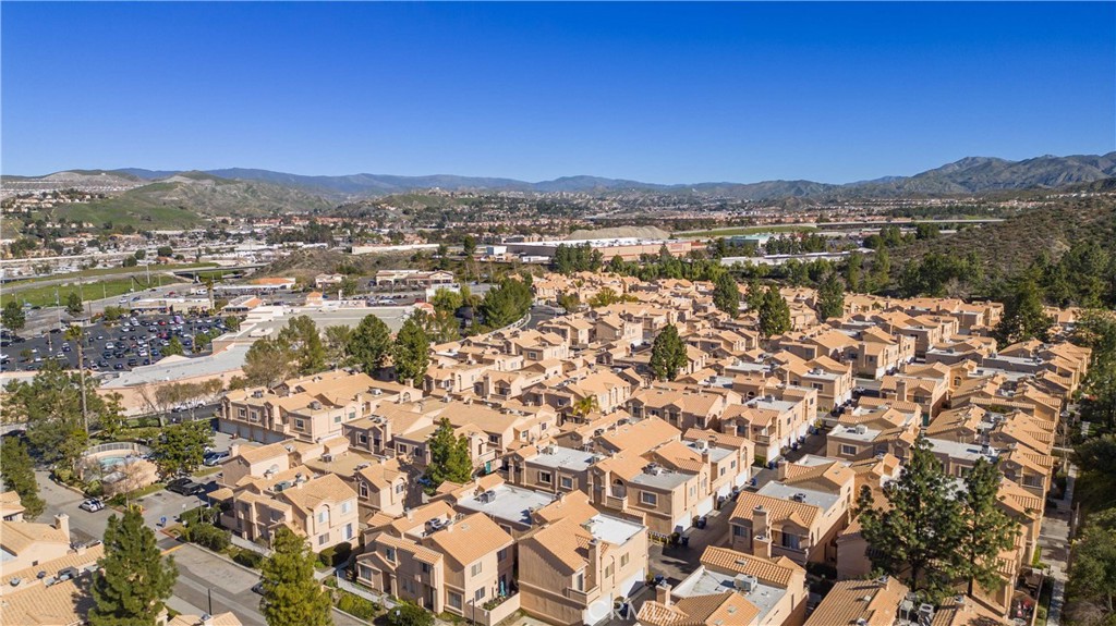 18820 Vista Del Canon E, Newhall, CA 91321