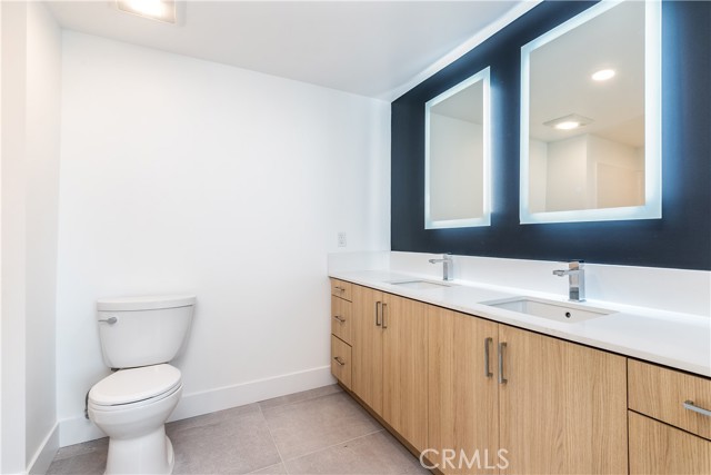 Detail Gallery Image 2 of 5 For 11500 Emelita St #101,  North Hollywood,  CA 91601 - 3 Beds | 2/1 Baths