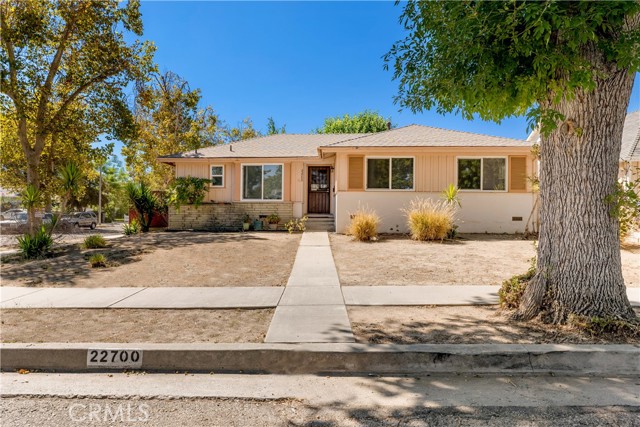 22700 Criswell Street photo 2
