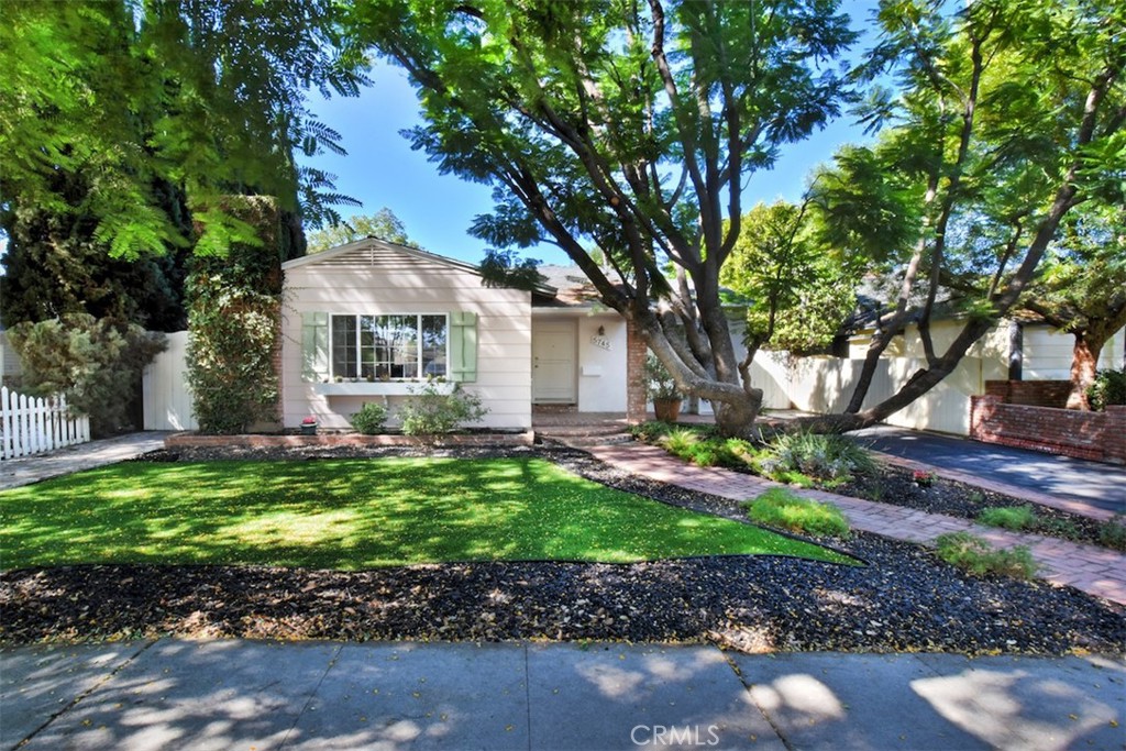 5745 Norwich Avenue, Sherman Oaks, CA 91411
