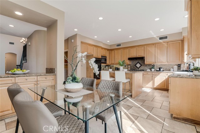 Breakfast/Everyday dining area