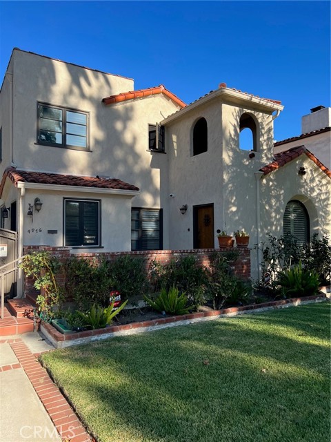 4216 Camellia Avenue photo 2