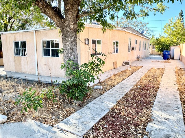 13332 Del Sur Street photo 4