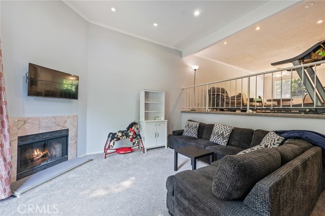 21217 Lassen Street, 2 photo 6
