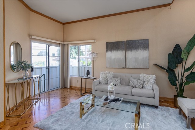 5455 Sylmar Avenue, 1003 photo 8
