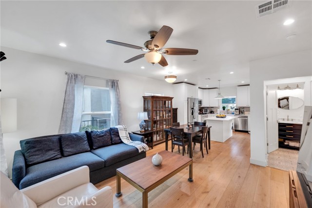 1401 Broadway photo 4