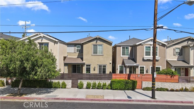 6550 Vineland Avenue photo 1