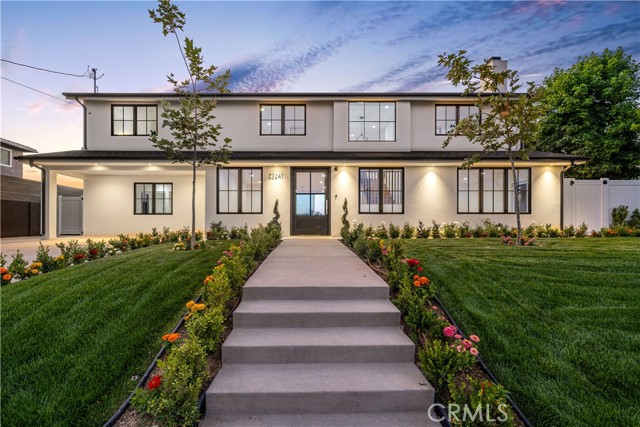 Photo of 23241 Aetna Street, Woodland Hills, CA 91367