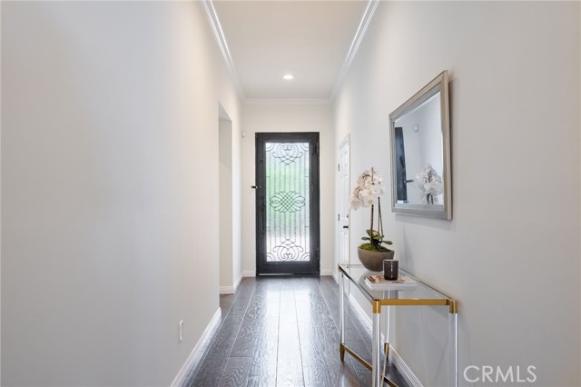 13614 Addison Street photo 5