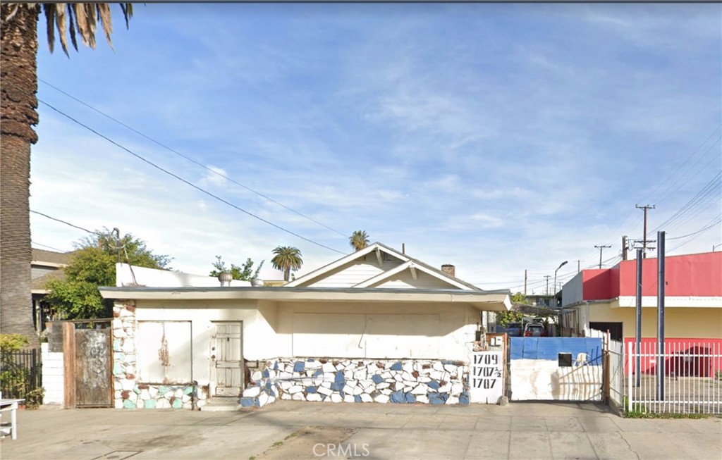 1711 W 35th Place, Los Angeles, CA 90018