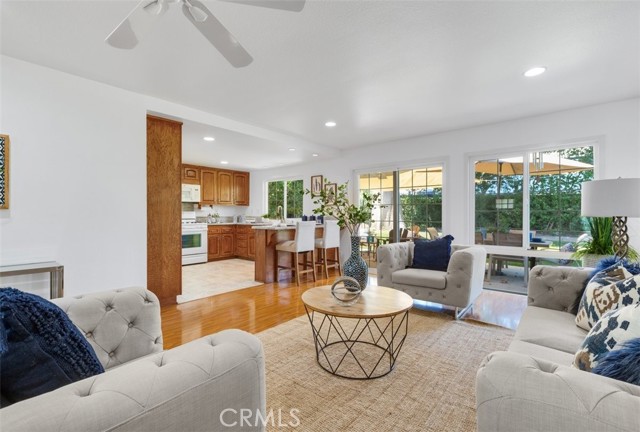 22671 Stagg Street photo 3