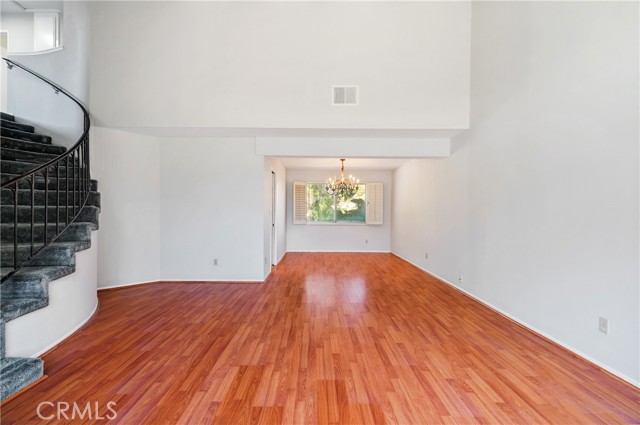 11154 Newcastle Avenue photo 4