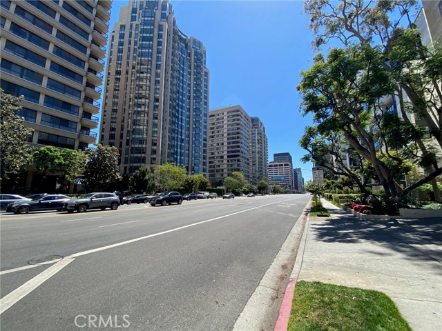 Image 2 for 10751 Wilshire Blvd #509, Los Angeles, CA 90024