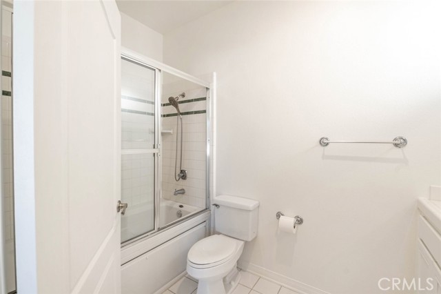 4520 Fulton Avenue, 10 photo 17