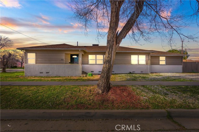 Detail Gallery Image 1 of 1 For 727 W Oldfield St, Lancaster,  CA 93534 - 3 Beds | 2 Baths